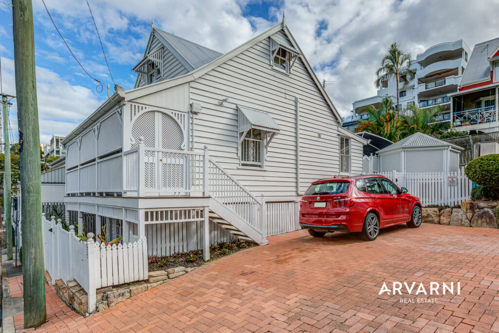 a9886424d7eeb9df55e06662069f77df.98bradleyst-small